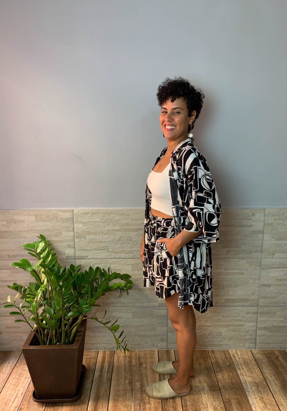 Camisão abstrato preto e branco