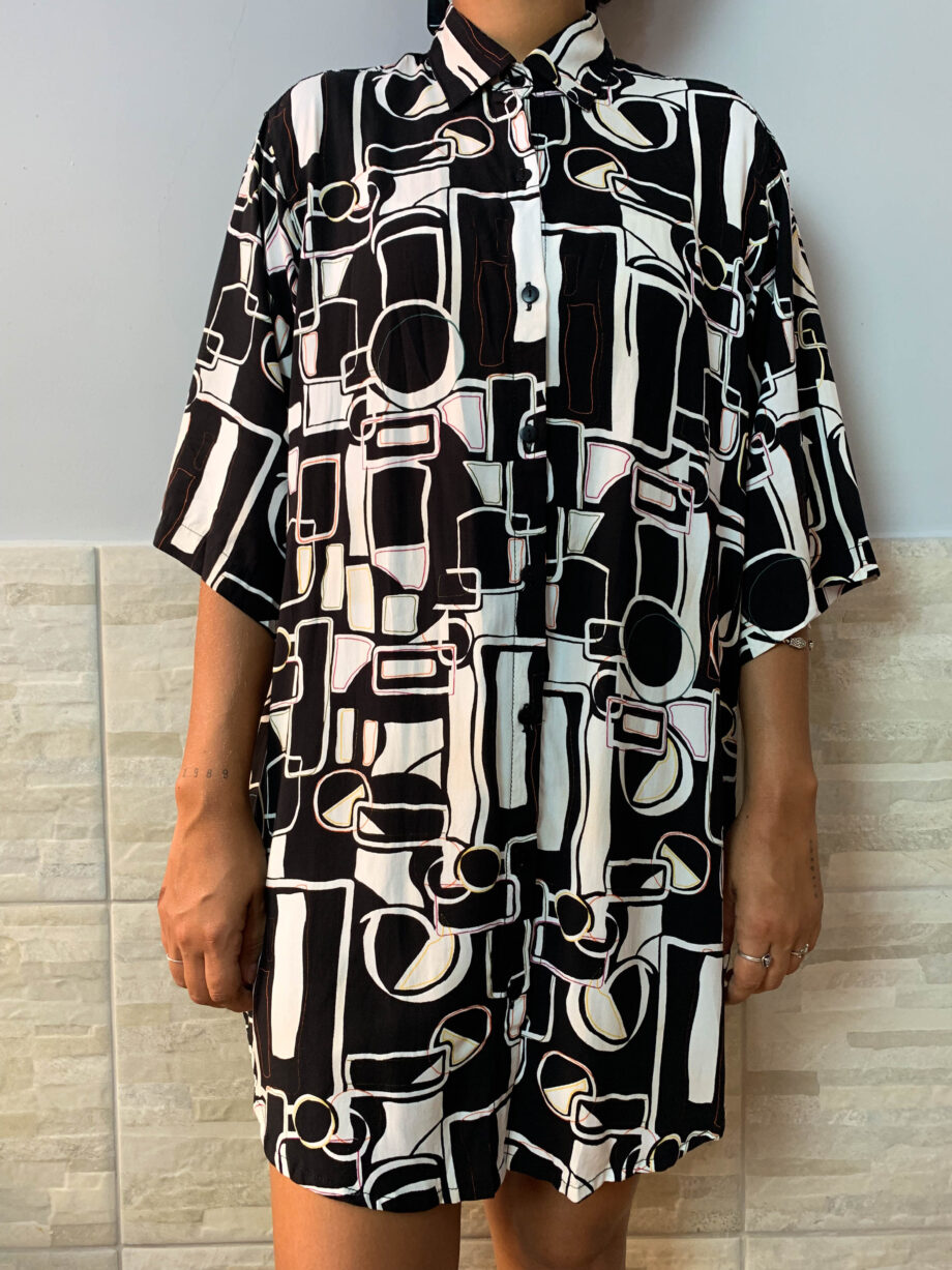 Camisão abstrato preto e branco