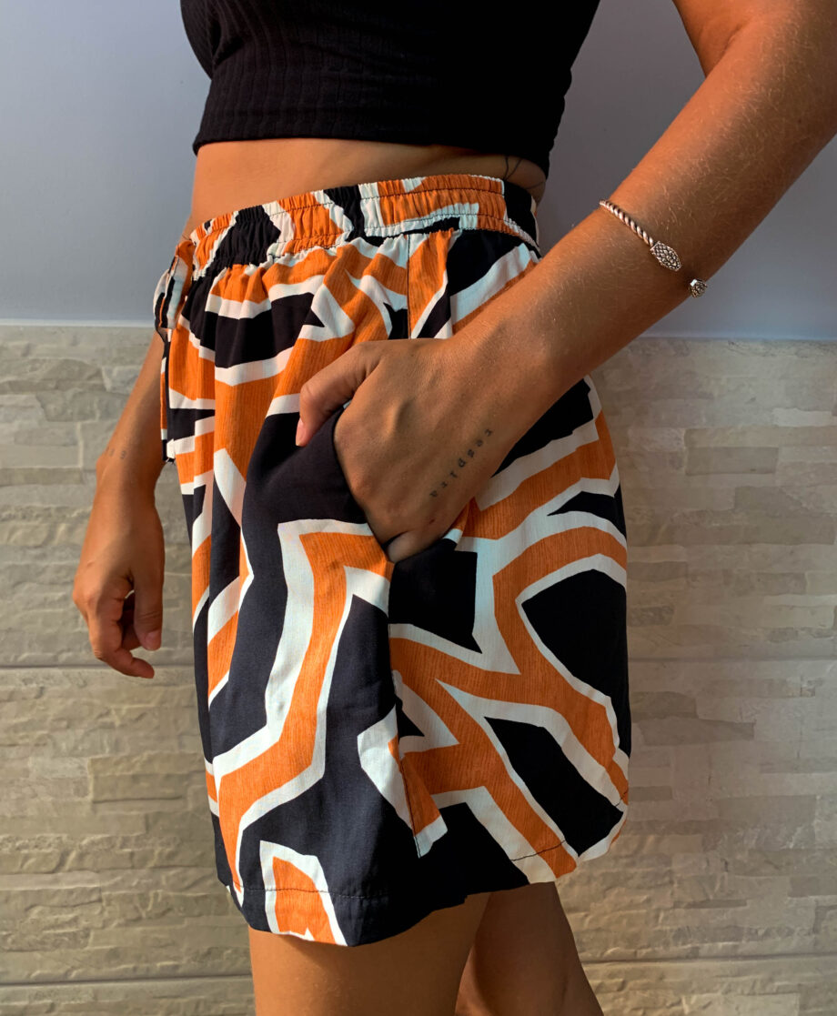 Short estampado laranja